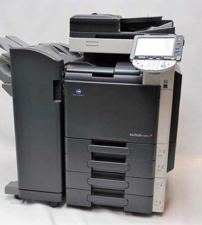 KONICA MINOLTA bizhub C220 + sešívací finišer FS-527